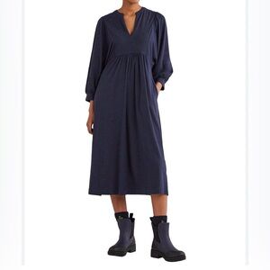 Boden navy blue V-neck midi dress with 3/4 length balloon sleeves 10p